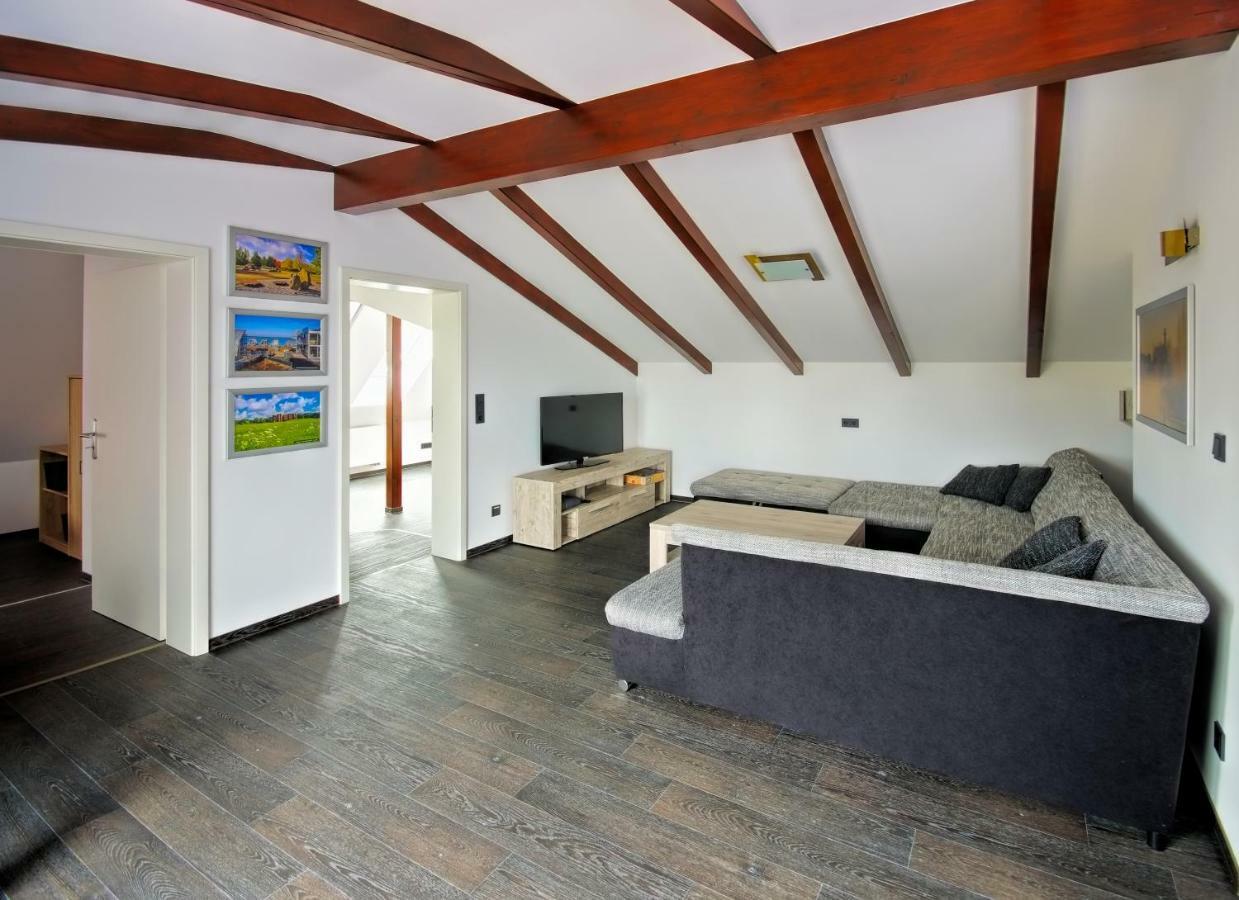 Ferienwohnung Lausitzer Seenland Tom Grossraeschen Exteriör bild