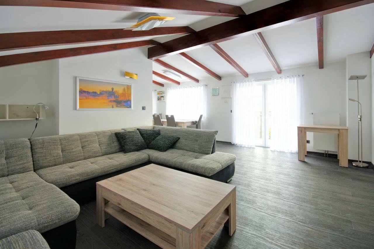 Ferienwohnung Lausitzer Seenland Tom Grossraeschen Exteriör bild